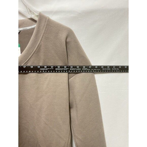Andrew Marc New York Womens XL Taupe Pullover Long Sleeve Top NWT - Picture 2 of 9